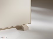 Détail du pied avec roulettes rétractables