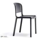 Chaise empilable 4 pieds Dome 260, polypro noir