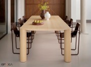 Table Eggen placage frêne teinté naturel 