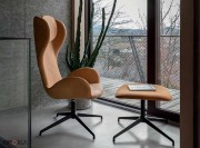 Fauteuil Dalia dossier haut et son ottoman