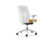Fauteuils Akila, structure gris clair, dossier fermé