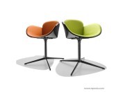 Fauteuils visiteur Coccola coque laquée noir et revêtement tissu