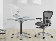 Fauteuil de bureau Aeron par Herman Miller avec soutien lombaire