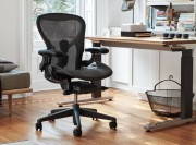 Fauteuil de bureau design Aeron par Herman Miller avec PostureFit