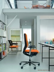 Fauteuil de travail mer coque noire revêtement orange