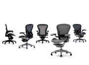 Fauteuils de bureau Aeron par Herman Miller, le choix des finitions
