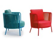 Fauteuils Désirée, dossier en cordes épaisses ton sur ton. Finitions couleurs spéciales