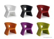 Le fauteuil Pal par Vondom existe dans de nombreux coloris