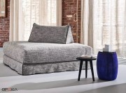 Table basse News dans un salon
