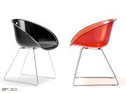 Chaises Gliss opaque ou translucide, piètement luge