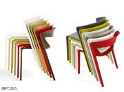 Chaises de collectivité empilables Kicca One