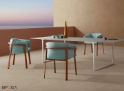Fauteuils Lamourisse, accoudoirs tissu