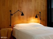 Duo de lampes de chevet montées sur bras articulés coulissants