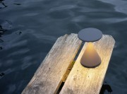 Lampe nomade sans fil Salt & Pepper vous accompagne partout (extérieur couvert)