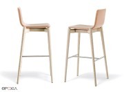 Tabouret piètement et coque bois Malmö