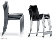 Chaises de collectivité Mya, empilables avec chariot