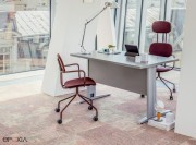 Fauteuils de travail sur roulettes New School, avec et sans têtière