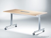 Table rabattable N-Table avec piètement en C