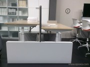 Bureau Winglet avec grand parement pour passage des câbles