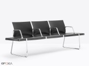 Banc Plural, 3 assises sur poutre avec accoudoirs, structure chrome