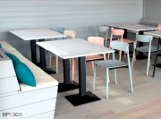 Tables Quadra carrées, plateaux marbre
