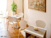 Chaises Queen pour salon de thé