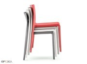 Chaises Volt empilables