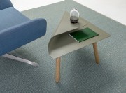 Petite table basse Nivo, 3 pieds bois