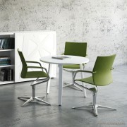 Petite table de réunion Ogi A