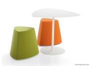 Table et poufs Kensho