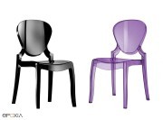 Chaises Queen translucides