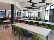 Réalisation mobilier restaurant, chaises revêtues Silvertex