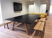 Table et bancs en chêne massif Picnic par Buzzispace
