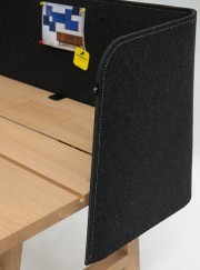 Ecran de séparation acoustique à fixer au plateau Buzziwrap par Buzzispace