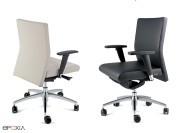 Fauteuil Forma, tapissé cuir