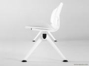 Banc d'accueil Bio, piétement laqué blanc et assise blanche en polypropylène
