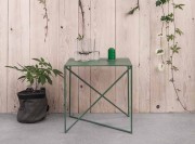 Table basse Dot S, pied métal et plateau aluminium vert
