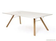 Table rectangulaire Lab pieds bois
