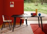 Table indoor Babila, pieds en bois teinté noir