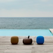 Table basse et tabourets Pandora M outdoor.
