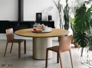 Table de réunion ronde Holo Pillar, pied Exclusive Champagne, plateau ébénisterie chêne européen