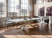 Table de réunion design en verre satiné extra blanc avec rallonges Pechino