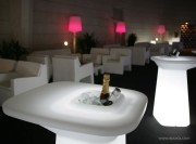 Mange-debout lumineux extérieur Noma blanc