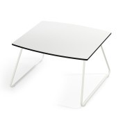 Table carrée Oh! Lounge, plateau HPL blanc bord noir