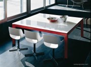 Table de réunion carrée collection Abaco meeting laqué brillant