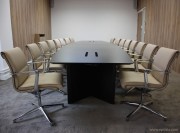Table de réunion bois et fauteuils Una