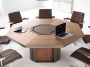 Table de réunion Lloyd octogonale en bois, insert central en cuir avec électrification
