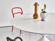 Table Clessidra pied et plateau placage bois teinté blanc