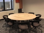 Table de réunion ronde en bois massif Picnic