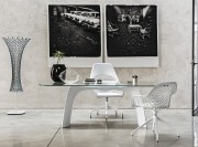 Table ovale Moonlight plateau verre clair, pietement blanc